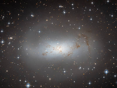 Hubble eso174 1 potw2326a